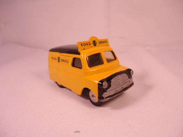 Corgi - Bedford Van AA - Flat Hubs - A1 - #408
