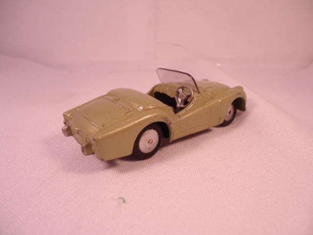 Corgi - Triumph TR3 - Flat Hubs  - A1 - #305