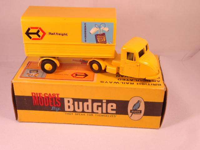 Budgie - Scammel Scarab Van - British Railways Articulated Delivery Van - Cadbury's - #238