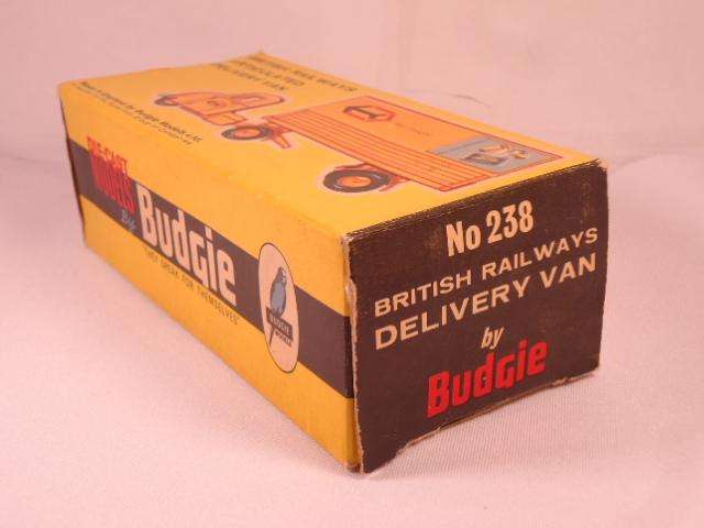 Budgie - Scammel Scarab Van - British Railways Articulated Delivery Van - Cadbury's - #238