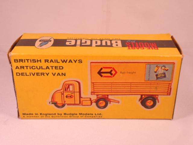 Budgie - Scammel Scarab Van - British Railways Articulated Delivery Van - Cadbury's - #238