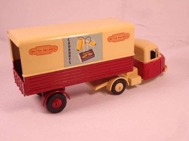 Budgie - Scammel Scarab Van - British Railways Articulated Delivery Van - Cadbury's - #238