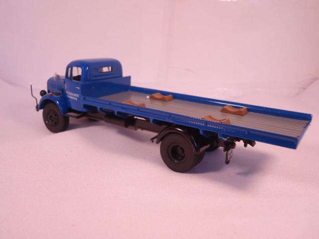 PremiumX - Mercedes Truck with Mercedes Racing Car - Ltd Edt - 1/500 - #12455