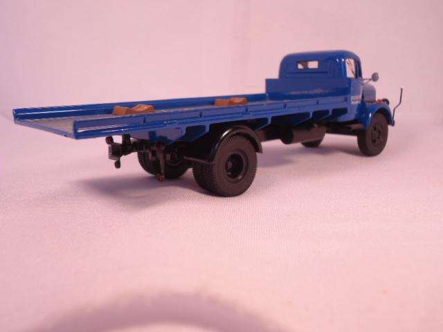 PremiumX - Mercedes Truck with Mercedes Racing Car - Ltd Edt - 1/500 - #12455