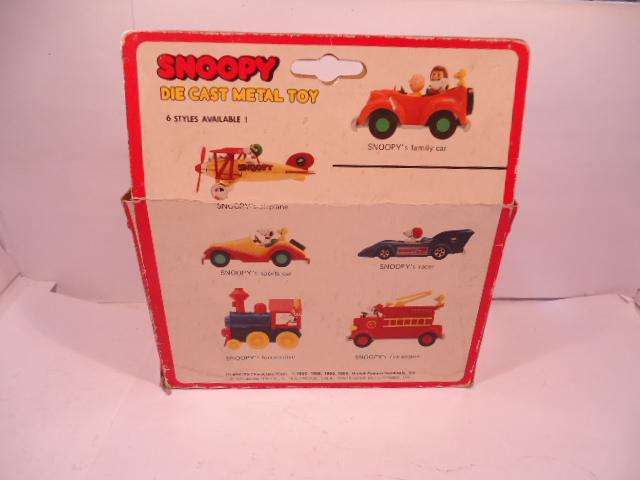 AVIVA - Snoopy - the Family car - #710 - 1975
