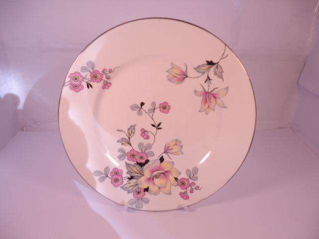 Royal Albert Bone China - 'Regina' - Single Round Cake Plate with Stand