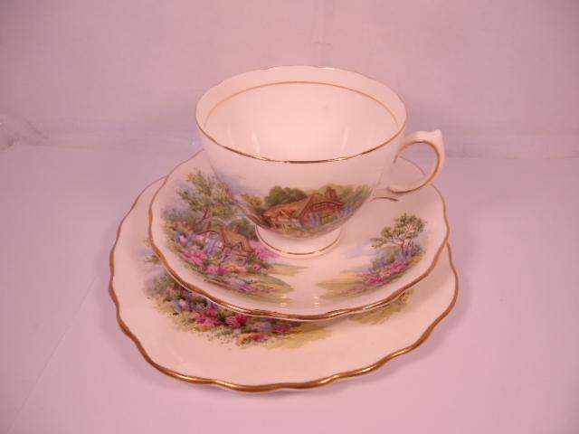 Royal Vale Bone China - 21pc Tea Set - Made in England