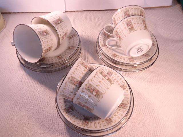 Noritake 2101 Colonial Bone China - 18pc Tea Set - Made in England