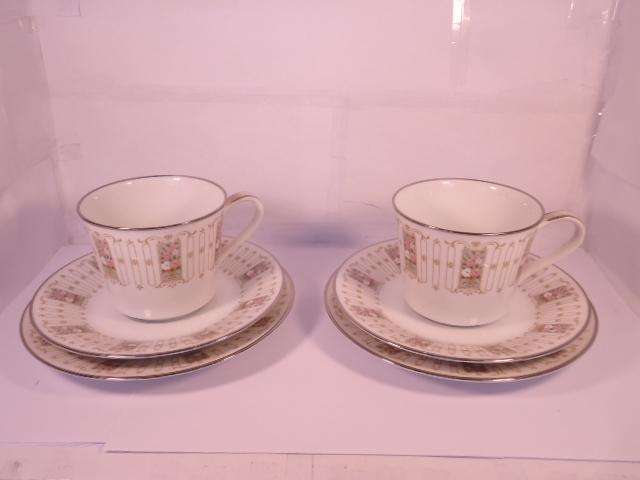 Noritake 2101 Colonial Bone China - 18pc Tea Set - Made in England