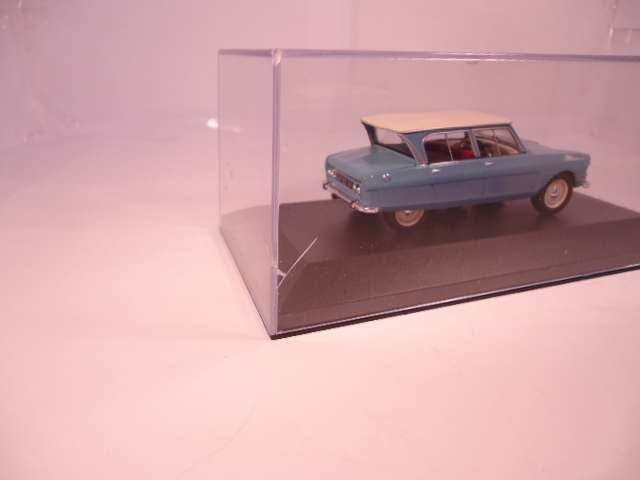 Ixo - Citroen AMI 6 - #CLC062