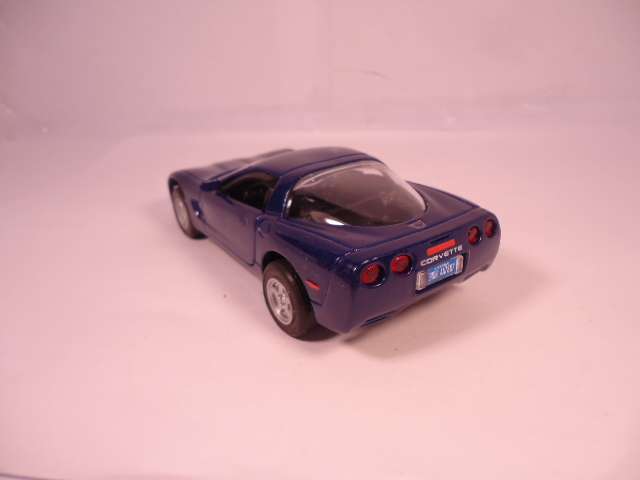 Welly - 1999 Chevrolet Corvette - #9741 - 1:38