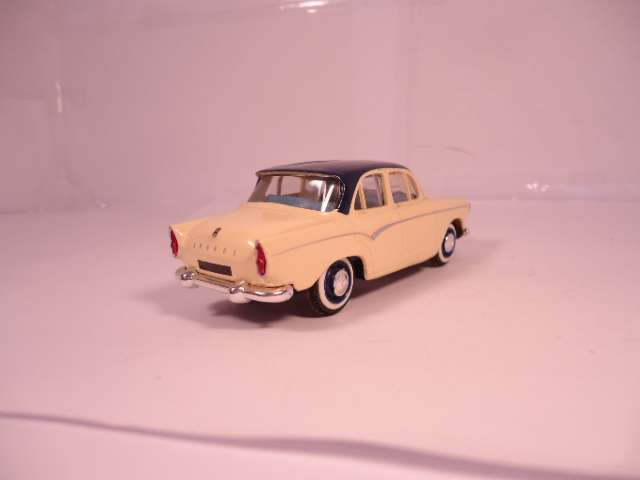 Norev - 1997 Simca Aronde - Resin Model
