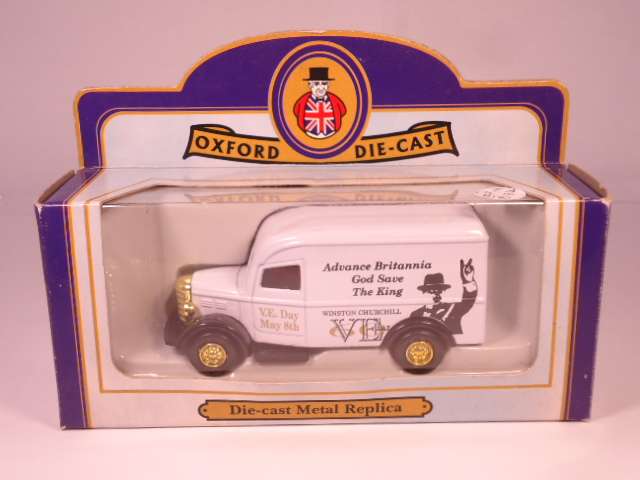 Oxford - Bedford Van - V.E. Day - Advance Britannia - No 3333 of 4000 - #BED020