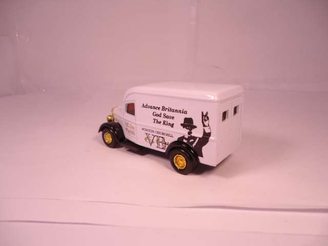 Oxford - Bedford Van - V.E. Day - Advance Britannia - No 3333 of 4000 - #BED020