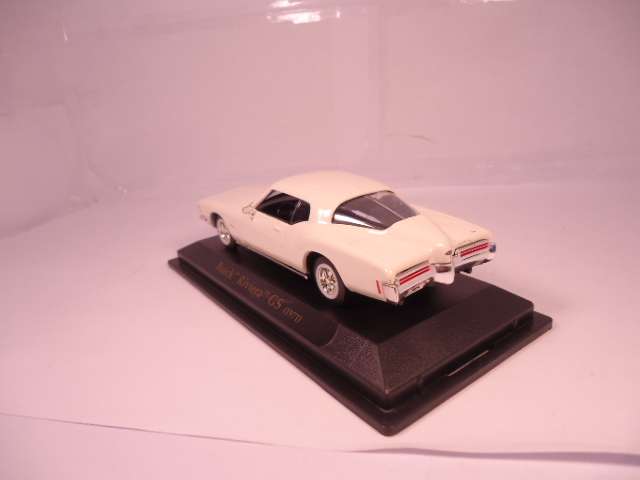 Road Signature - 1971 Buick Riviera GS - #94243