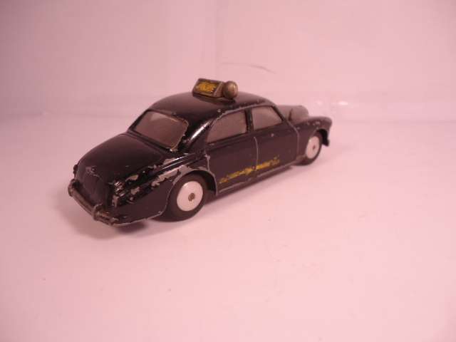 Corgi - Riley Pathfinder - Police Car - #209