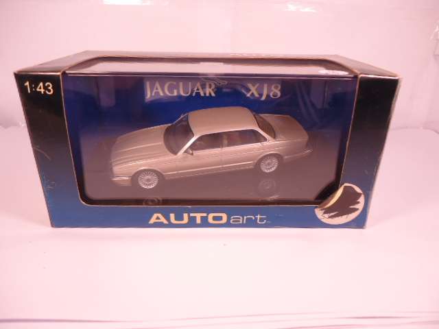 Autoart - Jaguar XJ8 - #53573