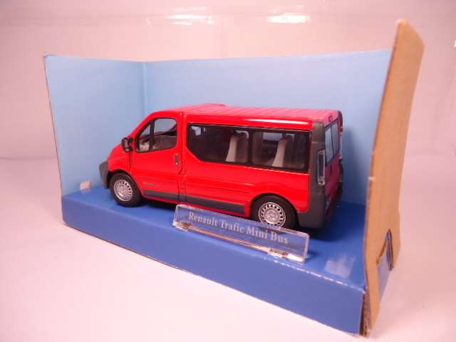 Cararama - Renault Traffic Mini Bus