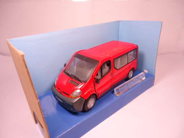 Cararama - Renault Traffic Mini Bus