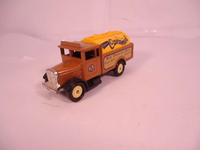 Corgi -  Morris Truck - Cadbury