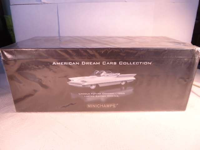 Minichamps - 1955 Lincoln Futura Concept - Limited Edition 999pcs - #107 082030