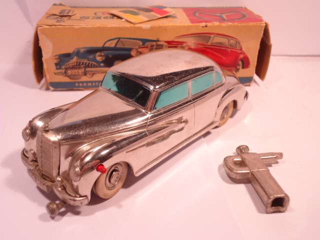 Prameta - Mercedes Benz 300 - Wind up Toy