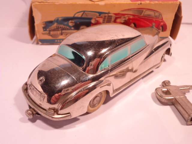 Prameta - Mercedes Benz 300 - Wind up Toy