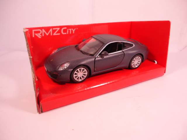 RMZ City/Trumpeter - Lot of 2 Models