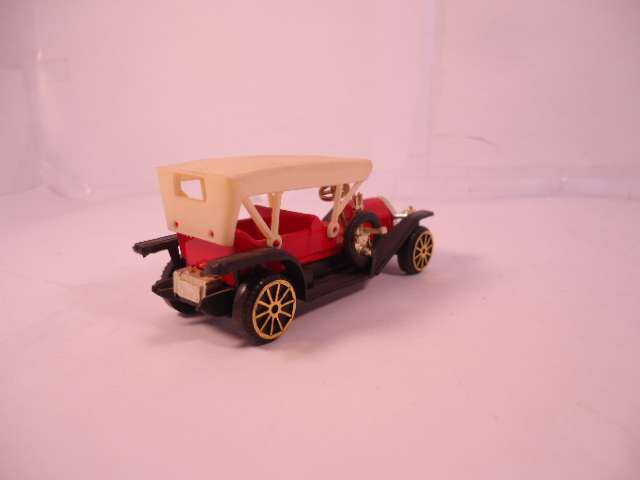 Mixed - Lot of 4 Models