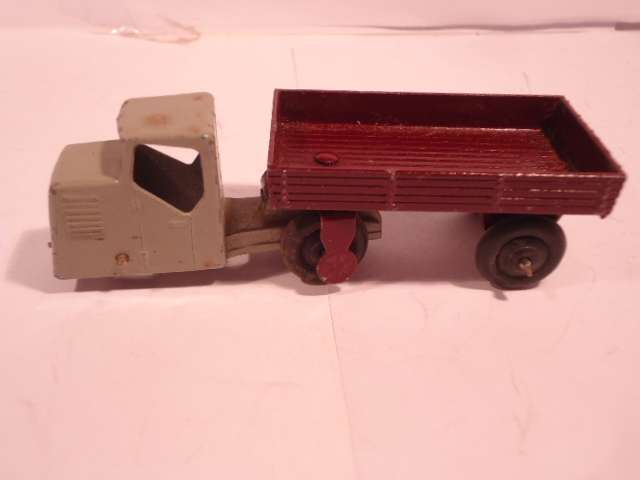 Dinky Toys - Mechanical Horse and Open Trailer - # 33w - Era 1947