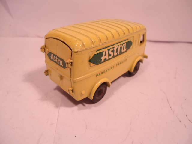 CIJ - Renault  1000KG Van - Astra - # 3/60A