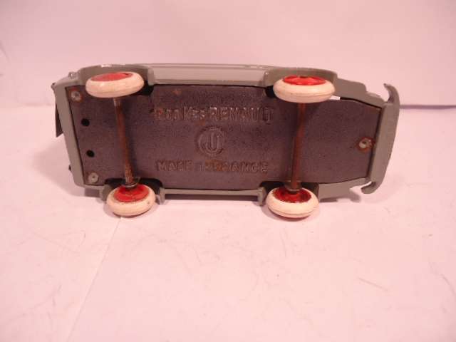 CIJ - Renault  1000KG Van - some plastic wheel illness - # 3/60