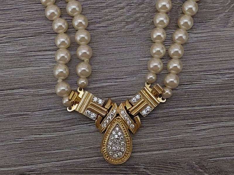 Vintage Pearl Necklace