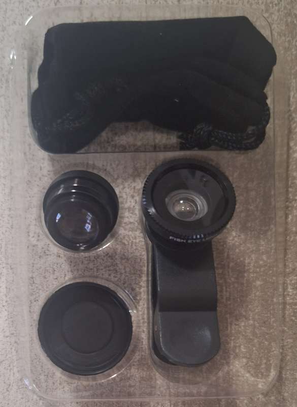 Universal Clip Lens