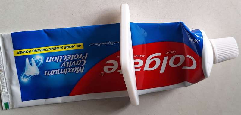 Toothpaste squeezer (White)