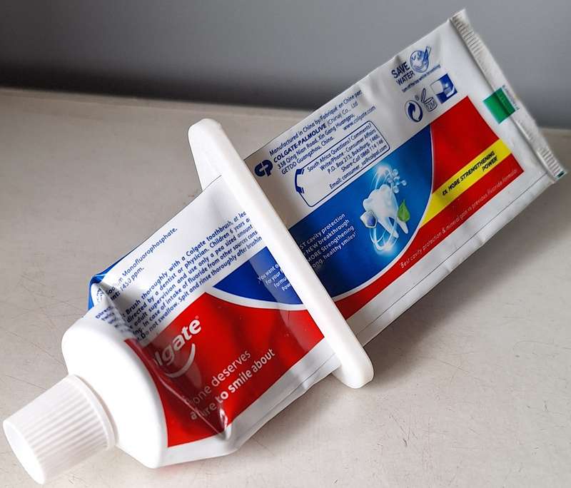 Toothpaste squeezer (White)