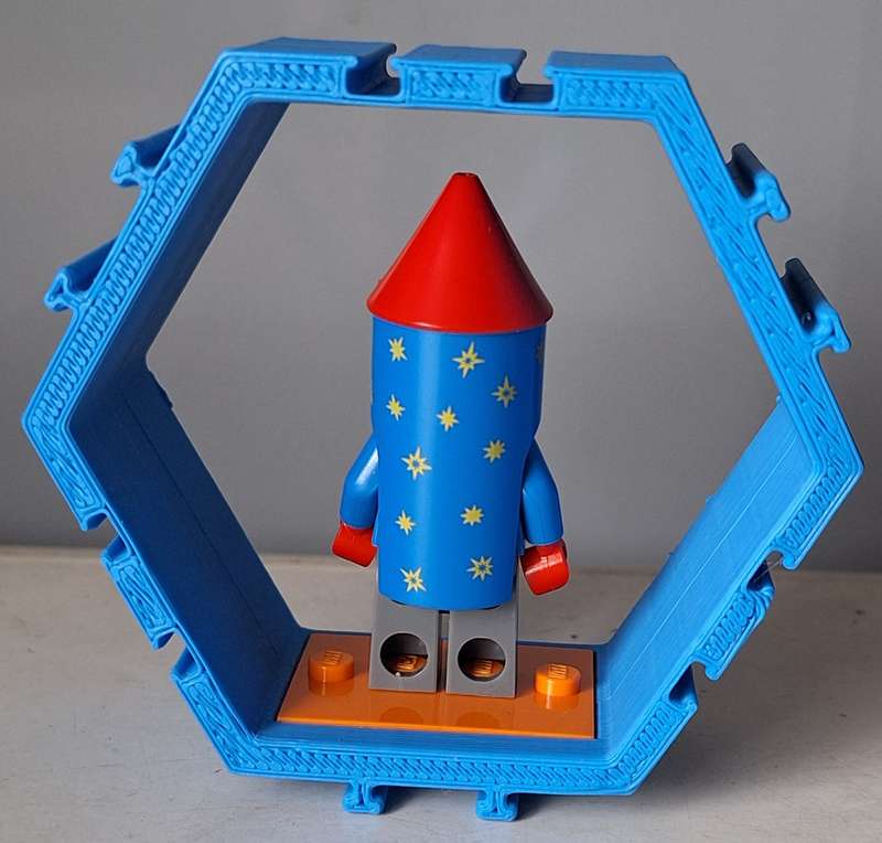 1 piece Hexagon Lego figure display