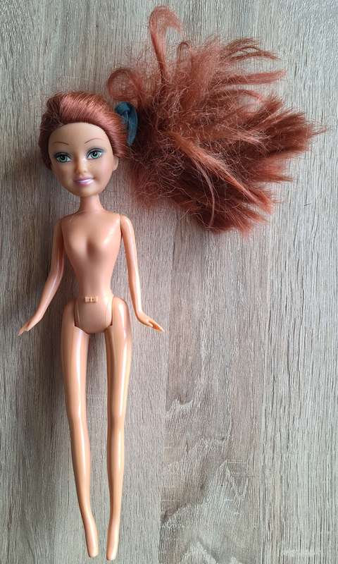 ZURU Sparkle Girlz doll