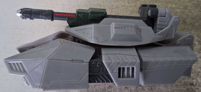 Transformers: Bumblebee Cyberverse adventures Megatron Figure