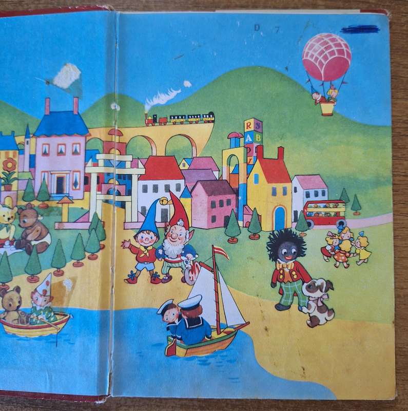 Noddy goes to sea