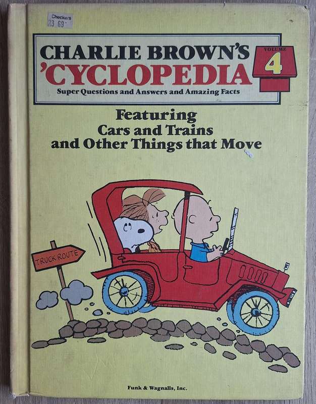 Charlie Brown's Cyclopedia volume 4