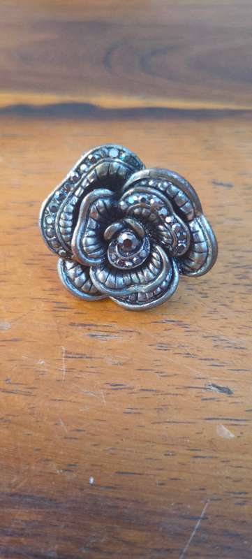 Large costume jewelry ring