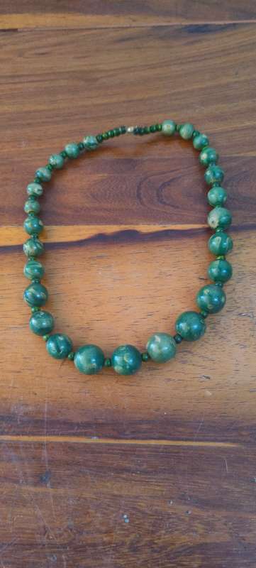 Green beads necklace