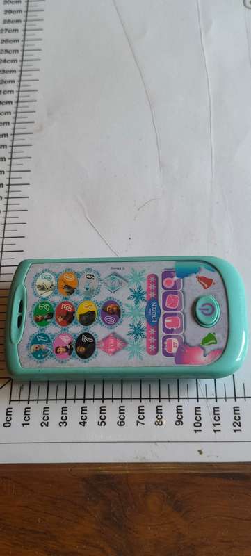 Disney Frozen play smartphone
