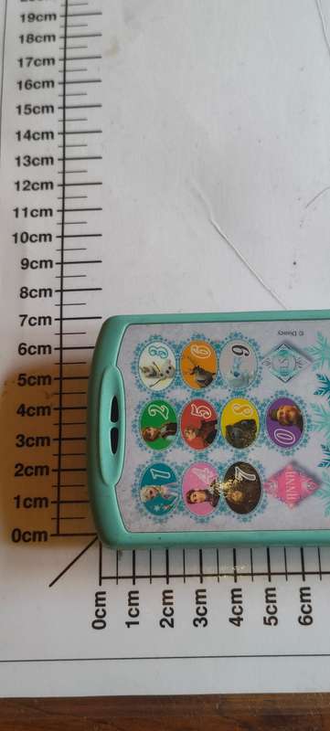 Disney Frozen play smartphone