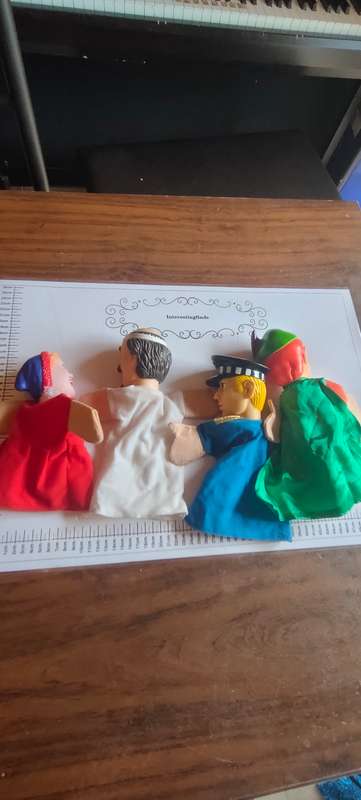 4 vintage hand puppets