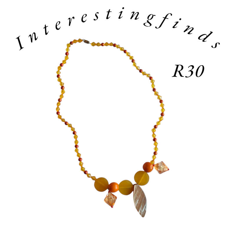 Cute beaded necklace with mother of pearl/shell? Pendant
