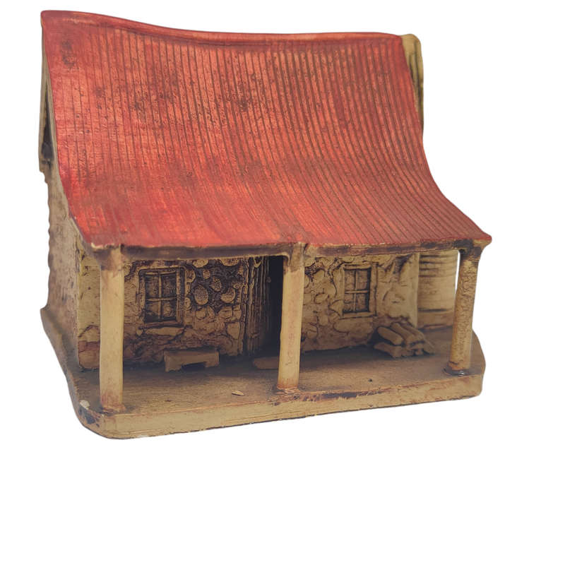 Stunning miniature farm house ornament