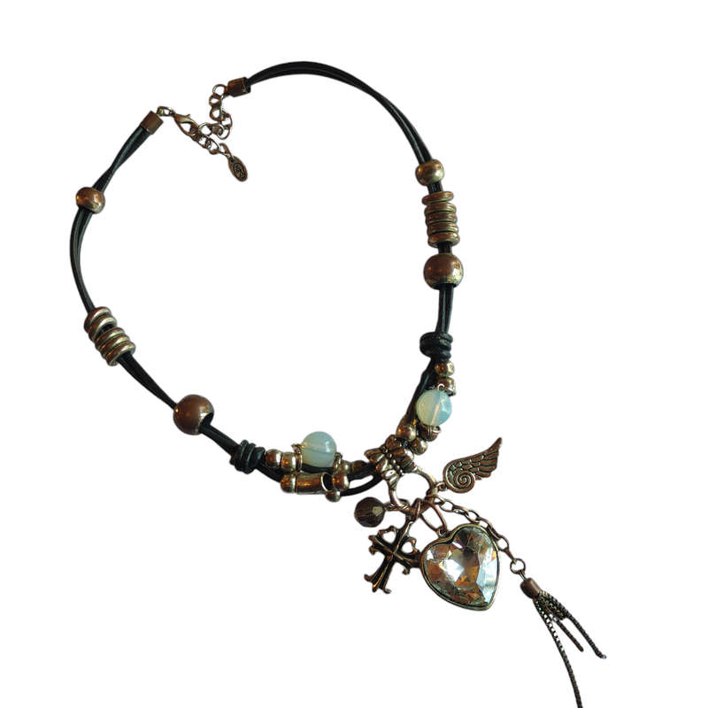 Lovely D&H necklace