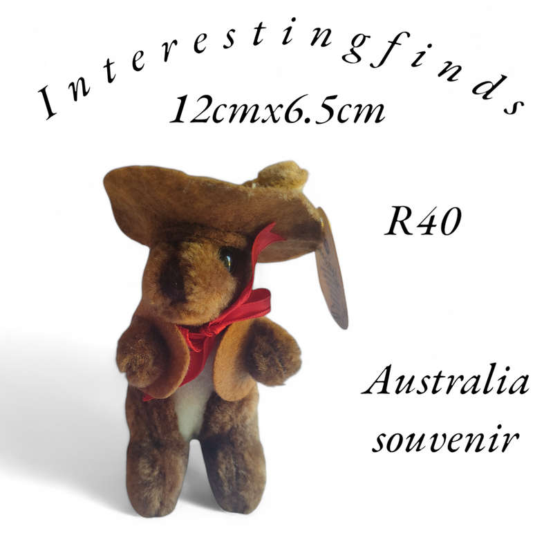 Cute kangaroo plush - Australia souvenir